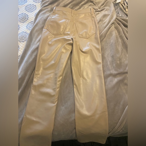Vegan Leather Cream 90s Ultra High Rise straight leg jean - Picture 3 of 5